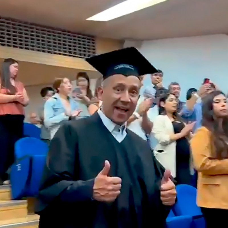 Graduación de doble titulación en Magister UAI en Gestión y Emprendimiento Tecnológico y Diplomado UAI en Innovación Tecnológica